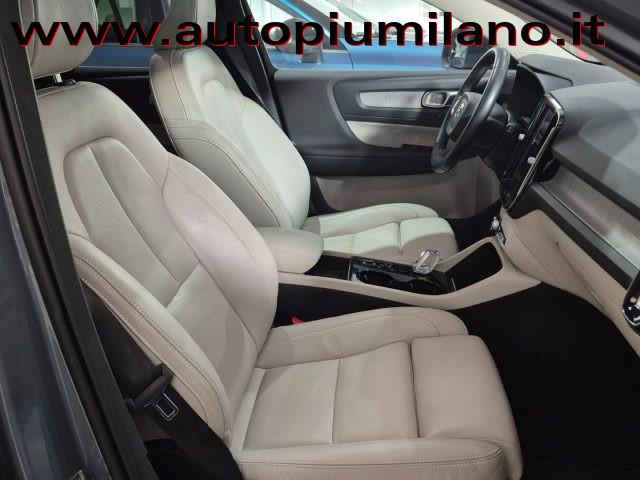 VOLVO XC40 T5 Recharge Plug-in Hybrid Inscription