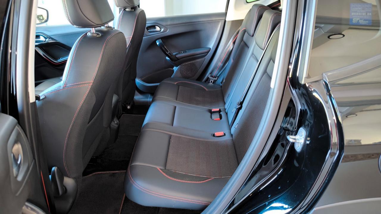 Peugeot 2008 BlueHDi 120 S&S GT Line