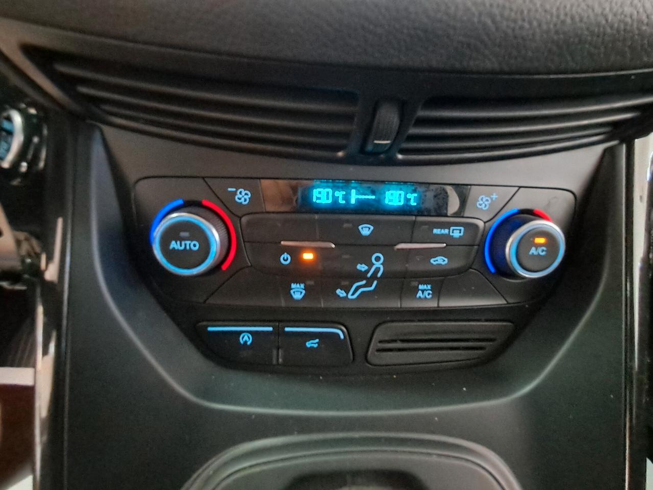 Ford Kuga Autom.Com.Volante Per Diversamente Abili