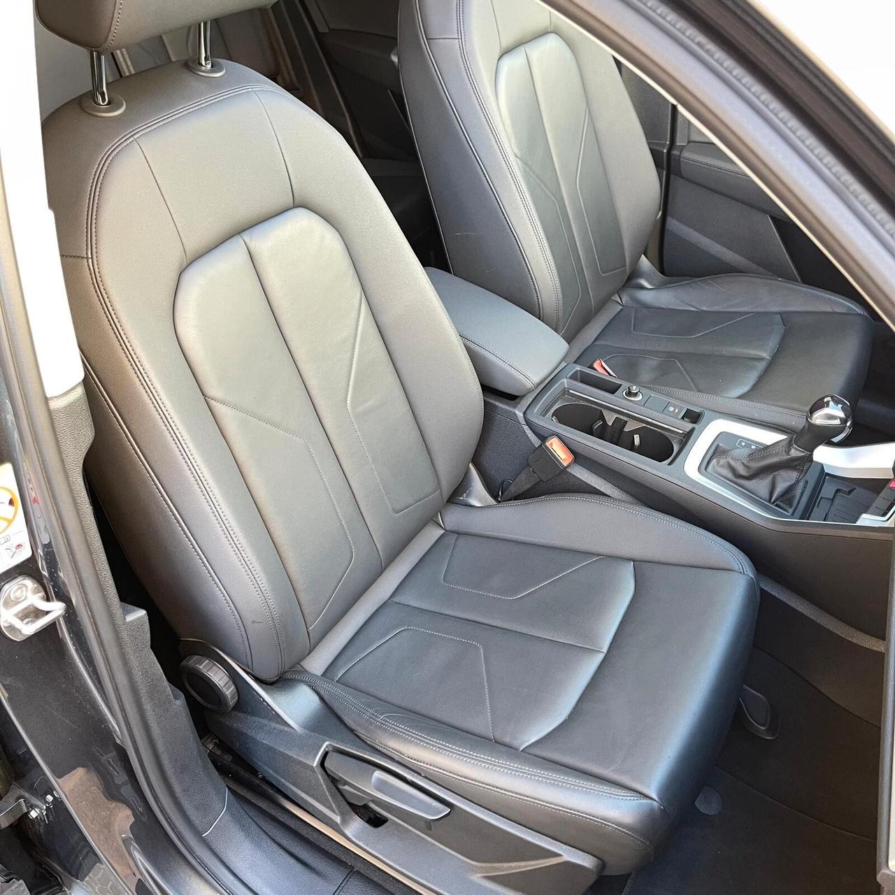 Audi Q3 35 TDI 150cv S-tronic S- line