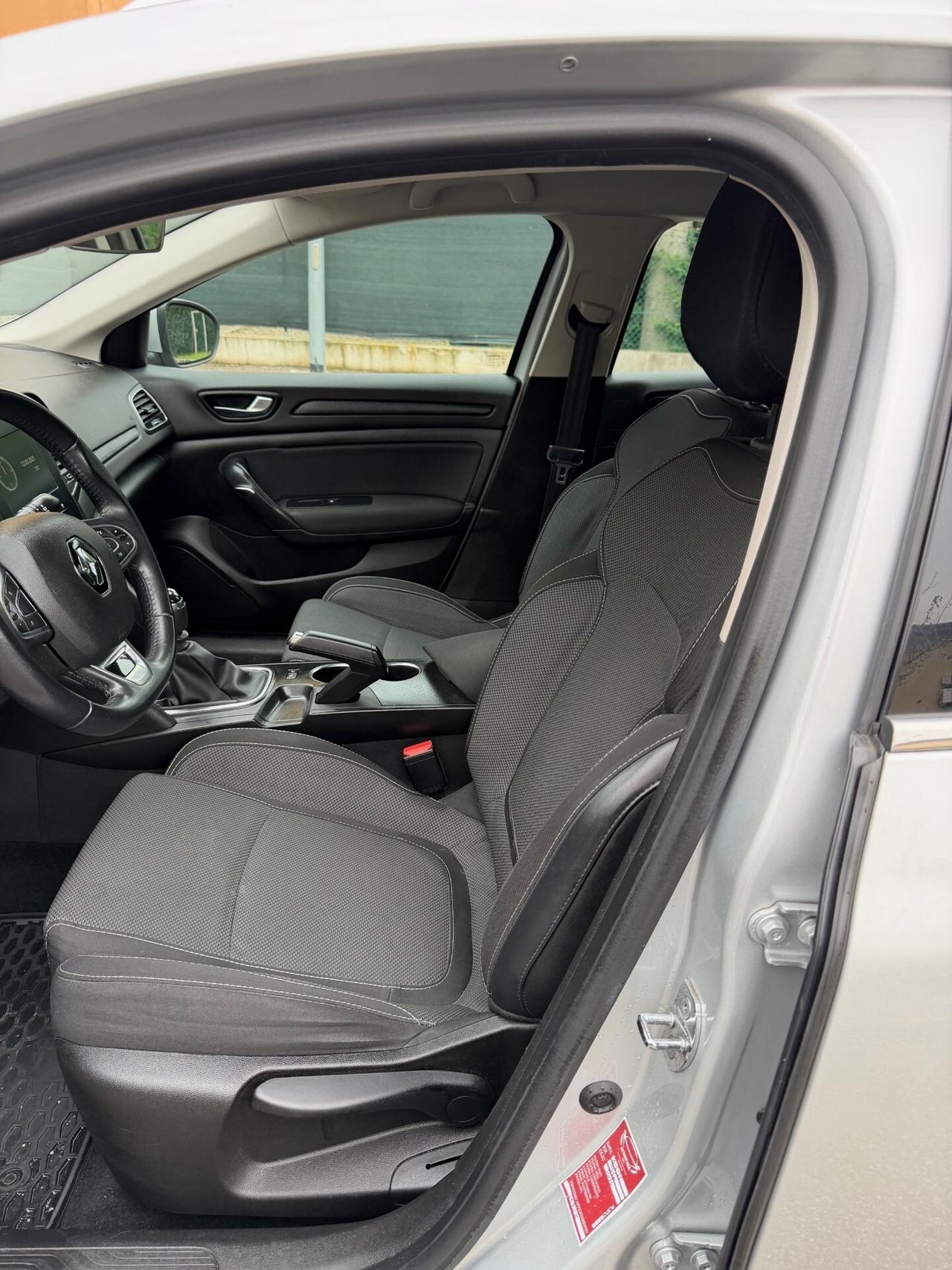 Renault Megane Sporter 1.5 dci - NEOP. - 12 MESI DI GARANZIA -