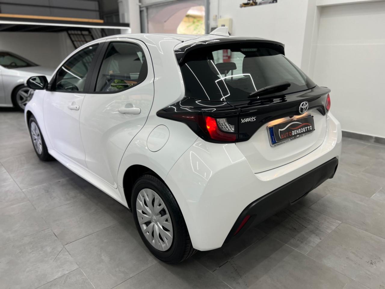 Toyota Yaris 1.0 5 porte Active 2023
