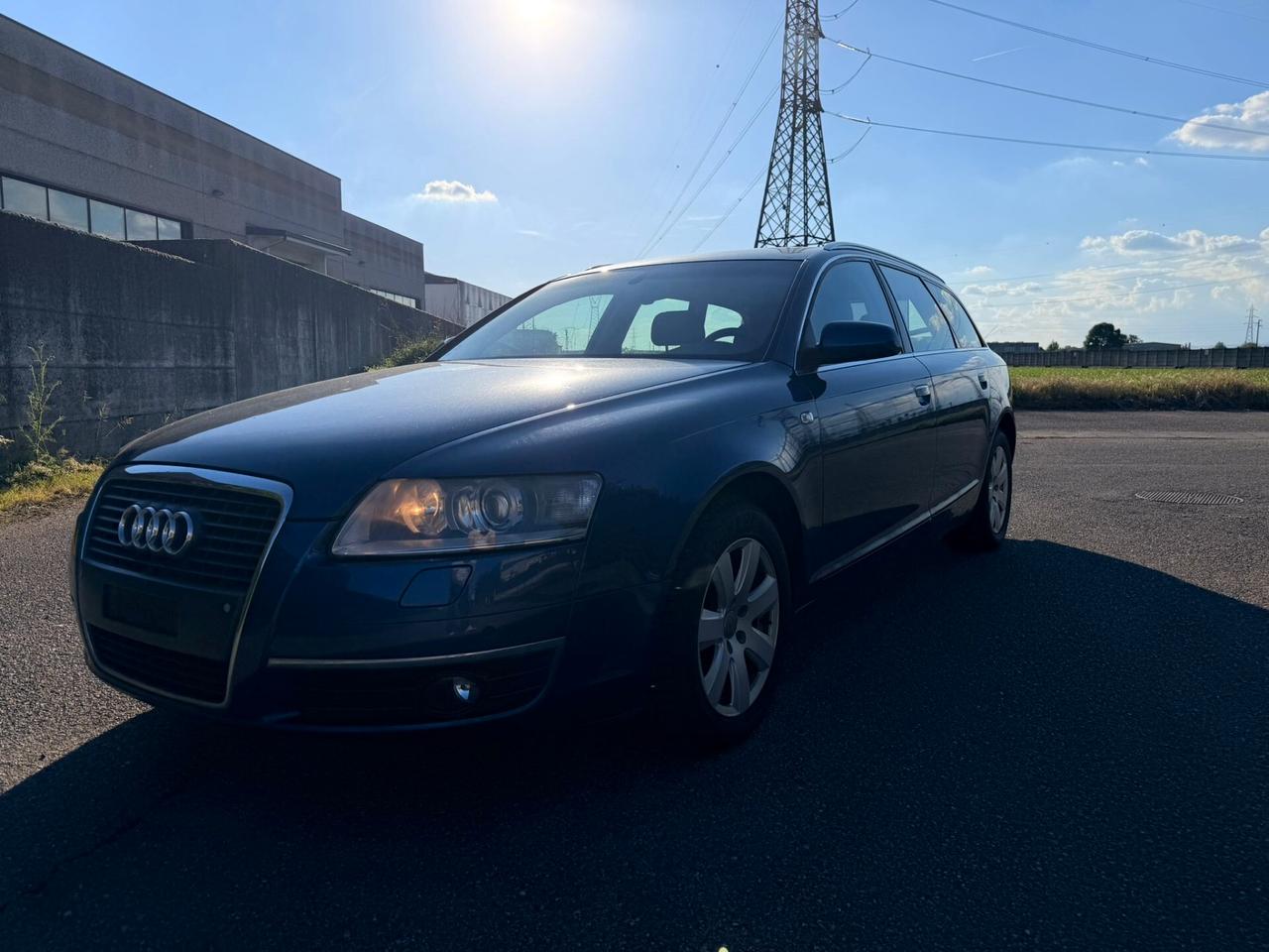 Audi A6 3.2 V6 FSI qu. Av.