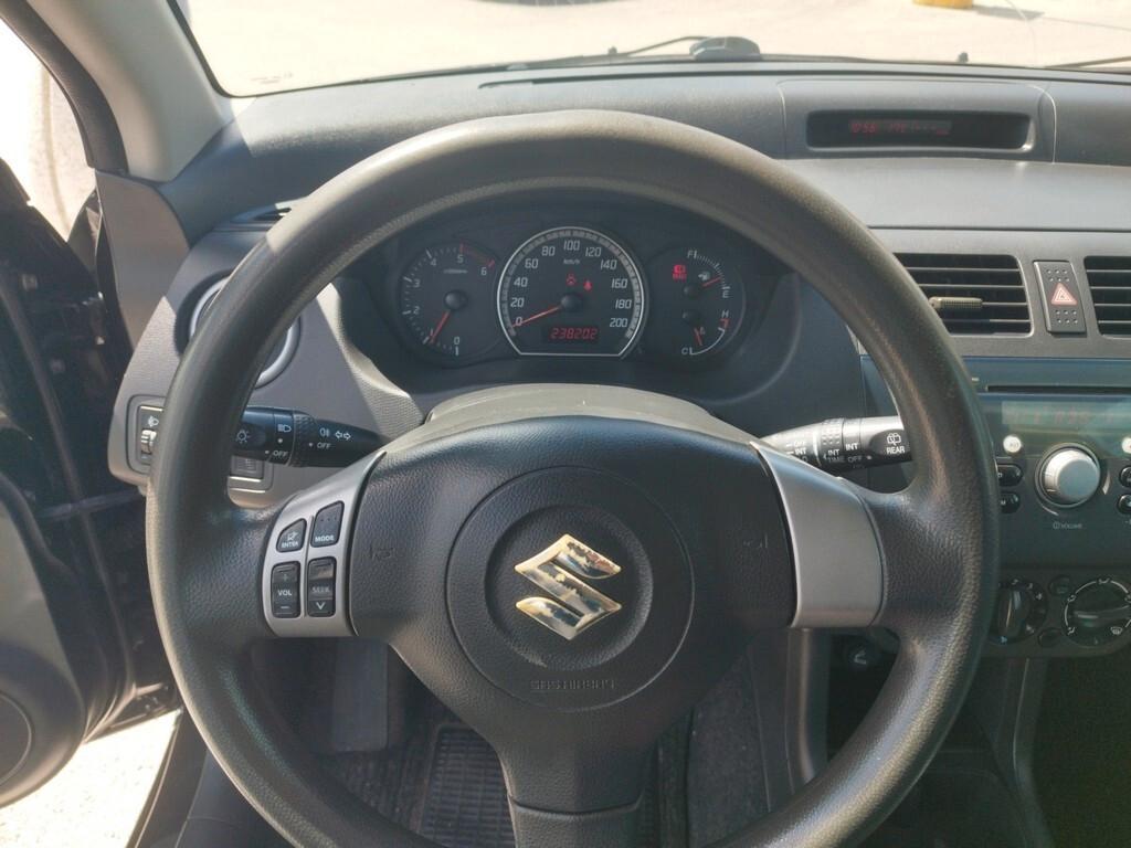 Suzuki Swift 1.3 DDiS 5p. GLX
