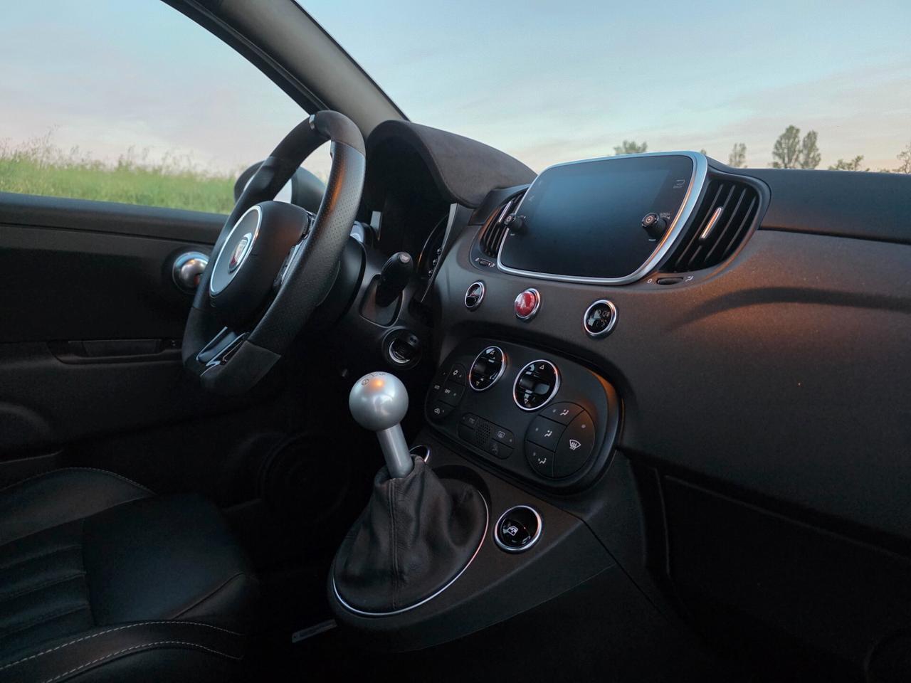 Abarth 595 1.4 Turbo T-Jet 180 CV Competizione