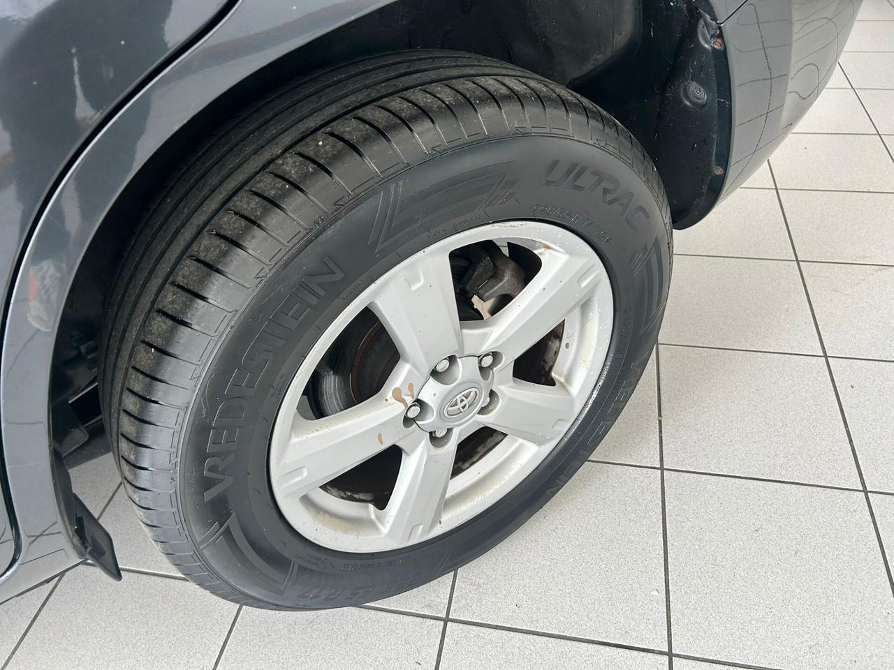 Toyota RAV4 2.2 D-4D 136 CV 2006
