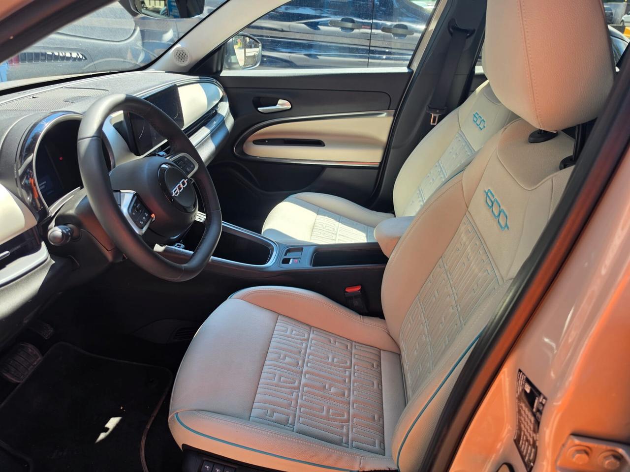 Fiat 600 Hybrid 110 CV DCT MHEV La Prima rate da 99,00