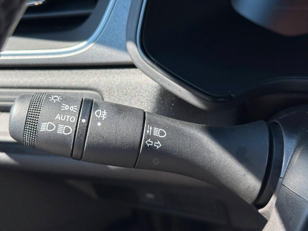 Renault Captur 1.0 eco-g Techno 100cv con Telecamera e CarPlay