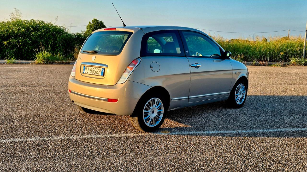 Lancia Ypsilon 144.000KM NESSUN LAVORO DA FARE