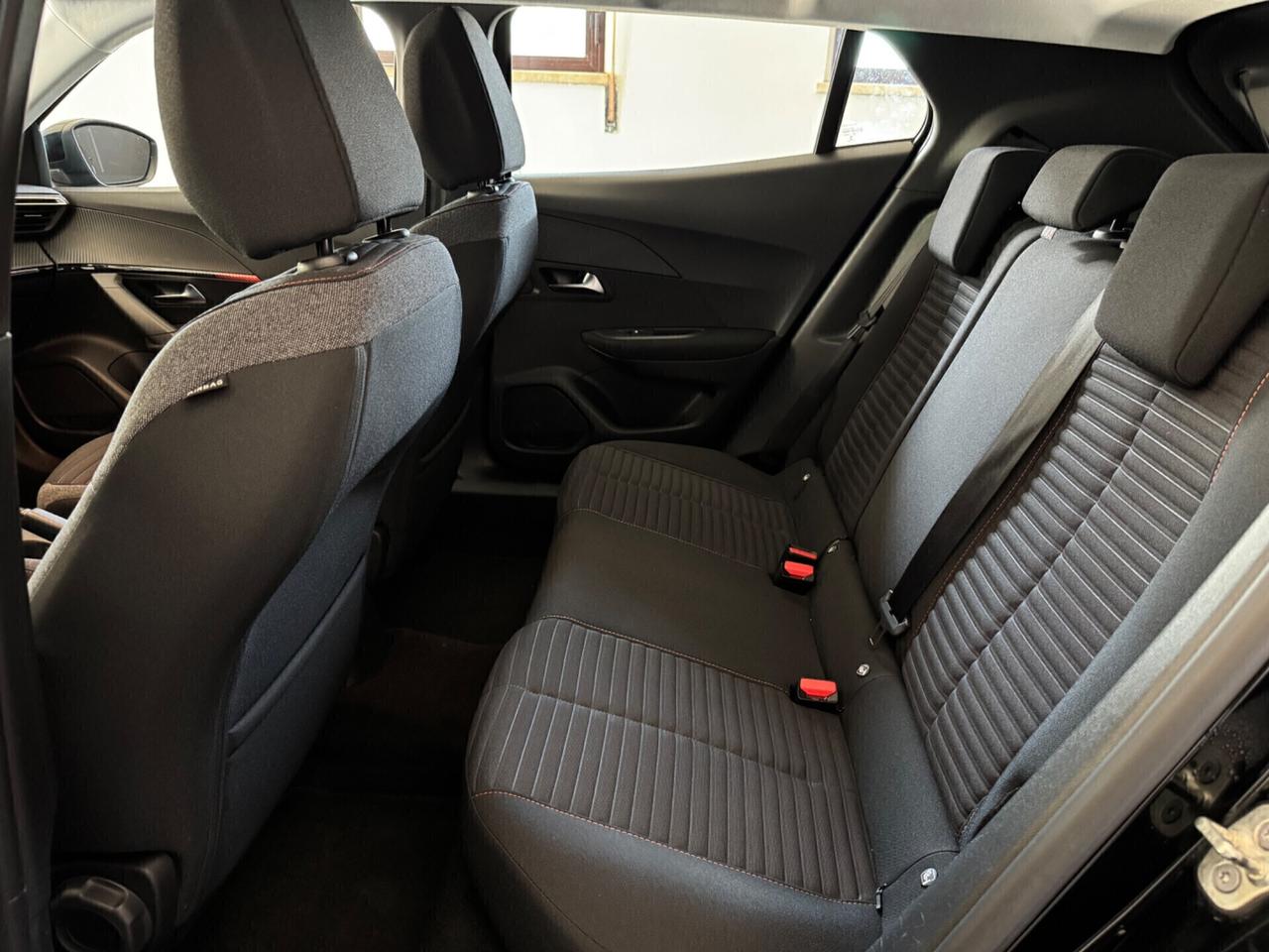 Peugeot 2008 PureTech 100 S&S Active