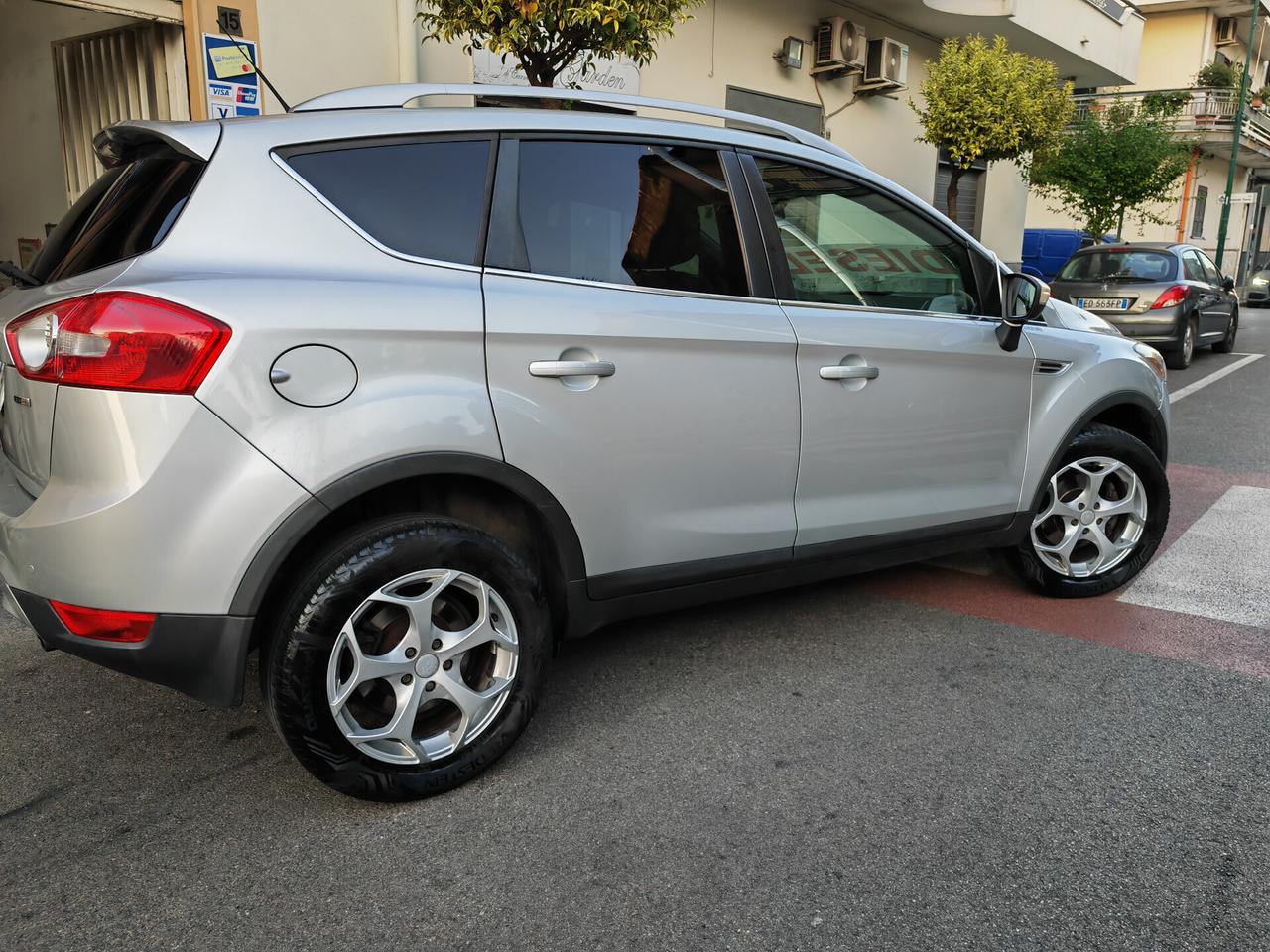 FORD KUGA 2.0 TDI 2WD CV140 KW103 TITANIUM