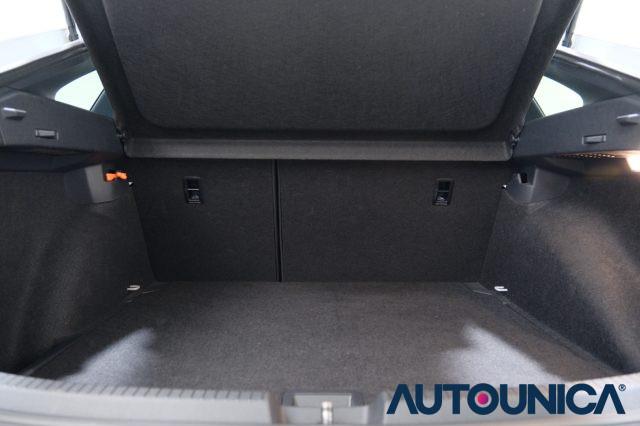 VOLKSWAGEN Taigo 1.0 TSI 110 CV DSG R-LINE FULL LED TETTO PANORAMA