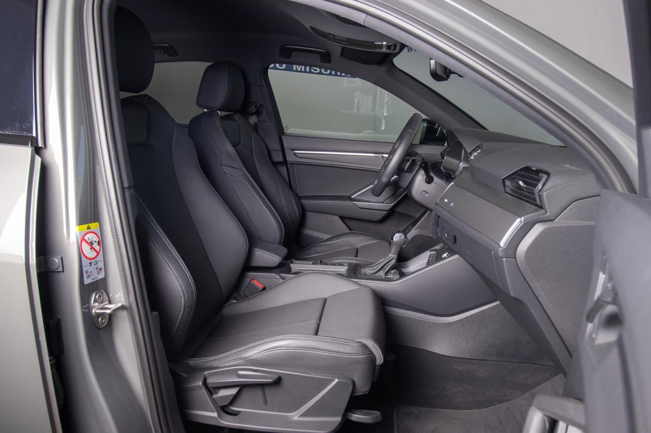 Audi Q3 Sb 35 Tdi 2.0 S-tronic S-line Black Line 150 Cv