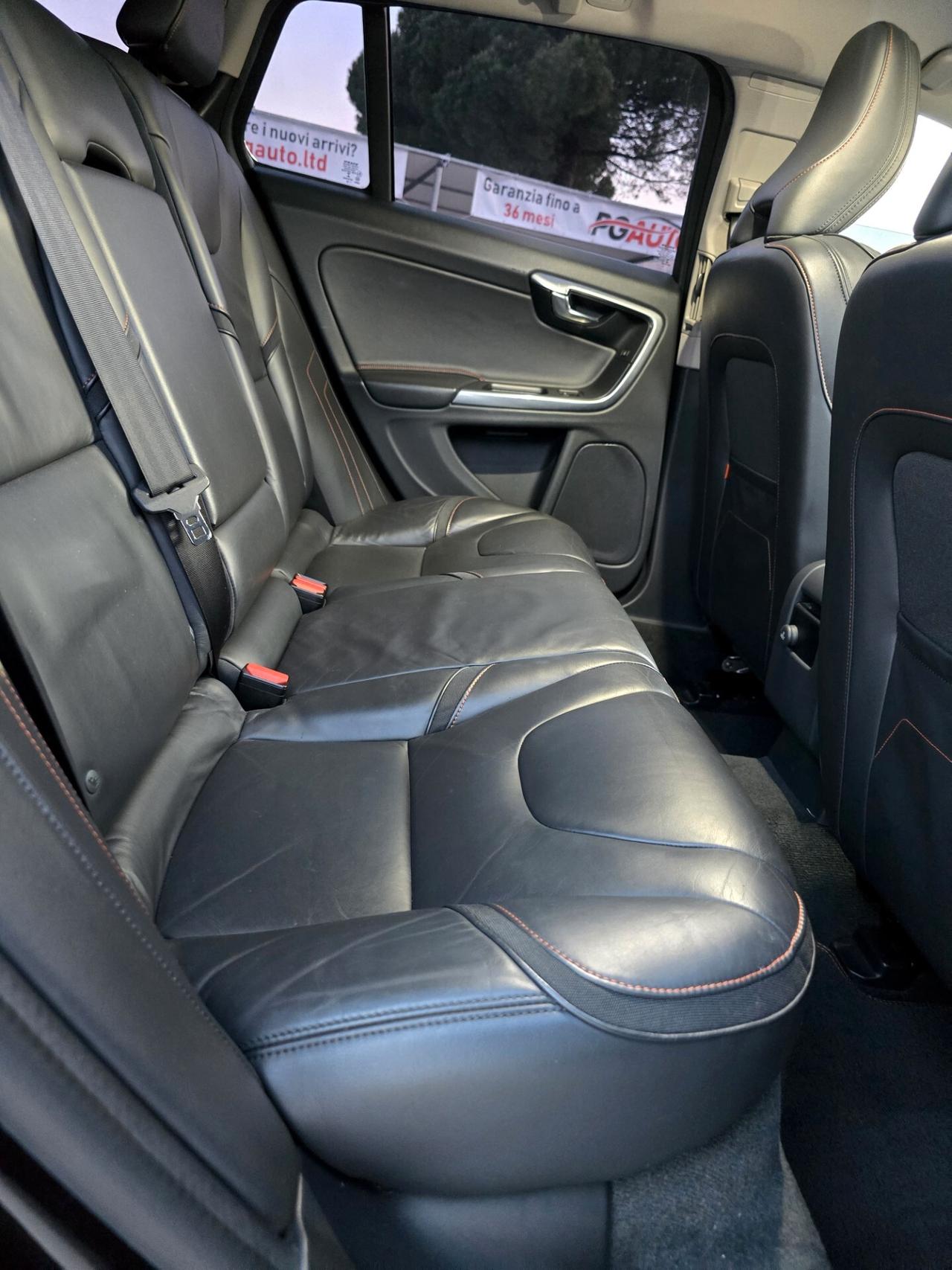 Volvo V60 2.0 d2 Volvo Ocean Race geartronic 120cv