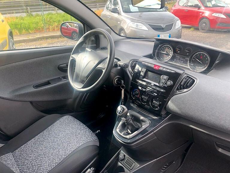 Lancia Ypsilon 1.2 69 CV 5 porte GPL Ecochic Elefantino Blu