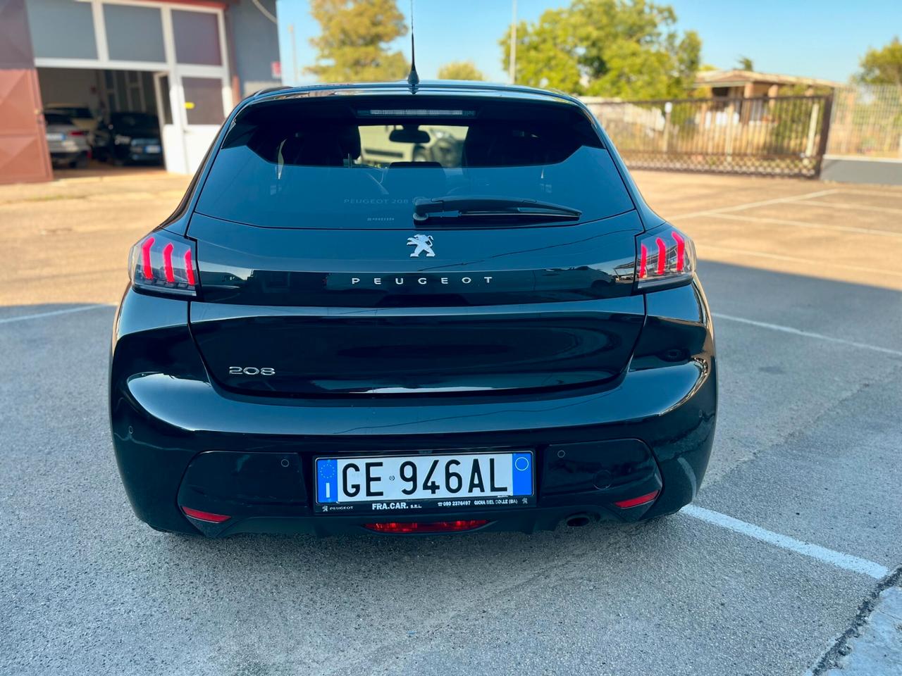 PEUGEOT 208 1.5 BlueHDi 100CV Allure Pack – AUTOCARRO N1