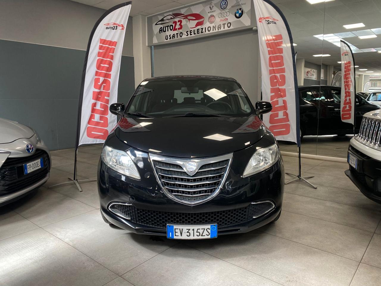 Lancia Ypsilon 1.2 69 CV 5 porte S&S Silver