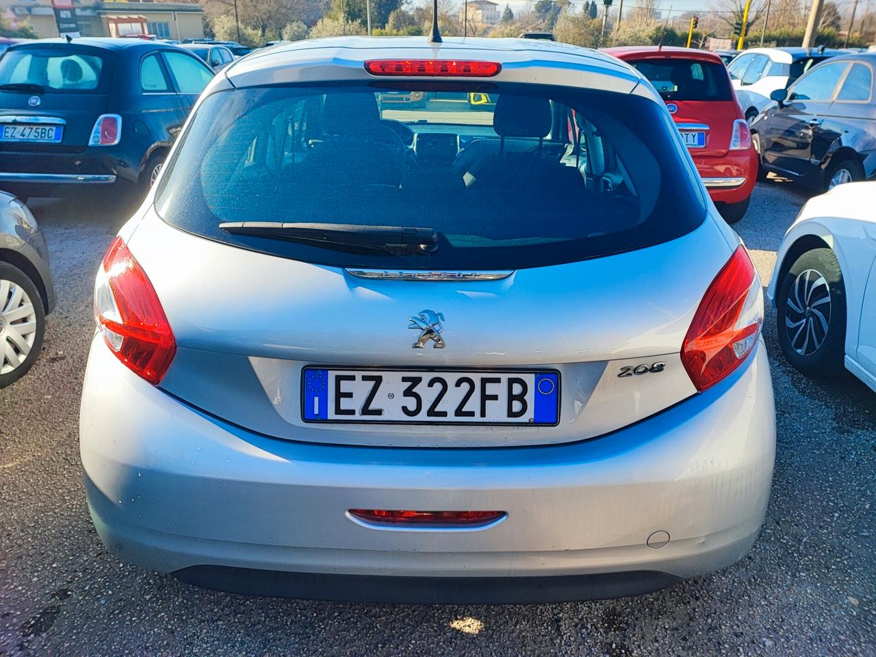 Peugeot 208 1.4 HDi 68 CV 5 porte Allure