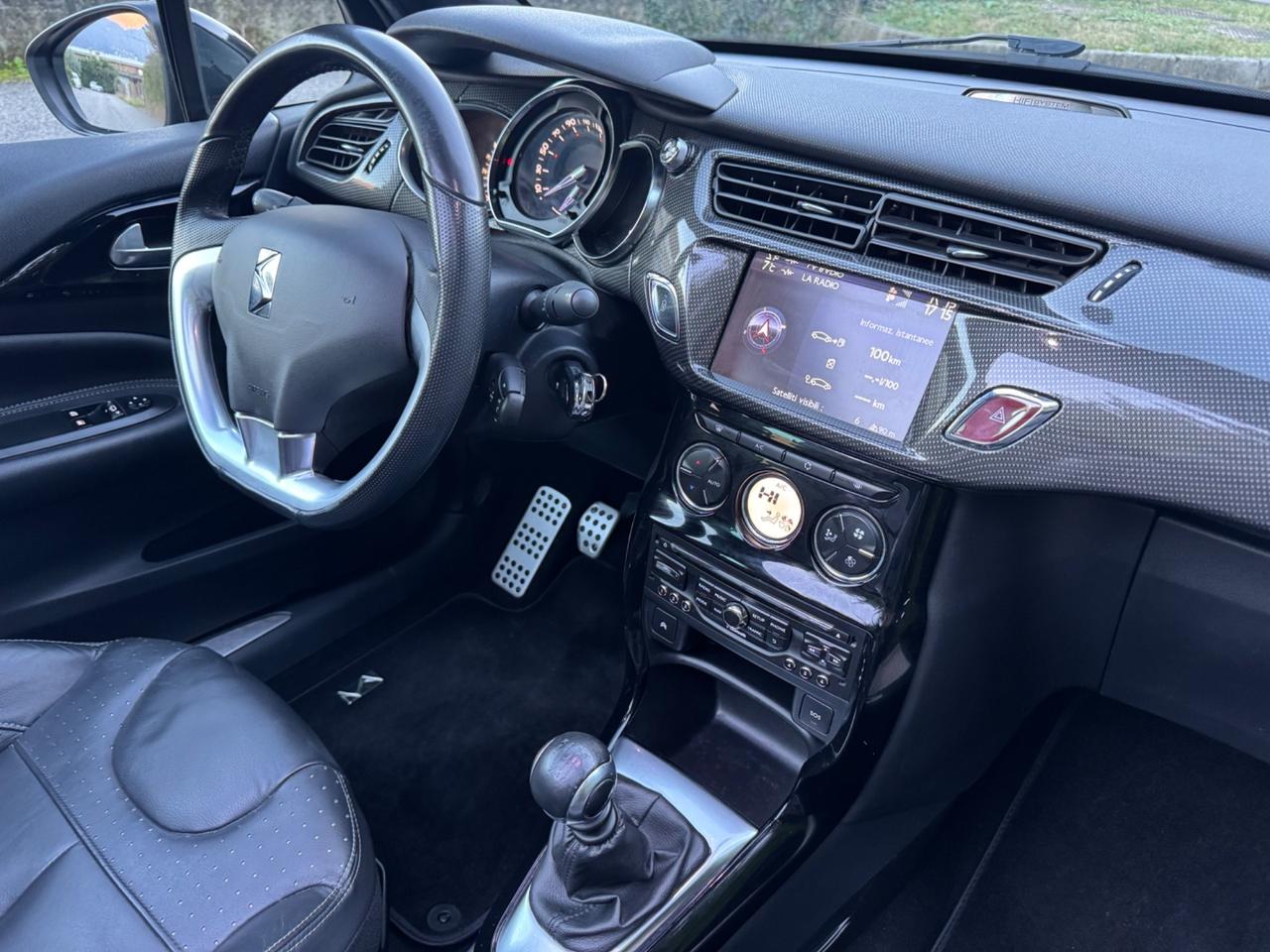 DS3 3 1.6 THP 155 L'uomo Vogue Cabrio