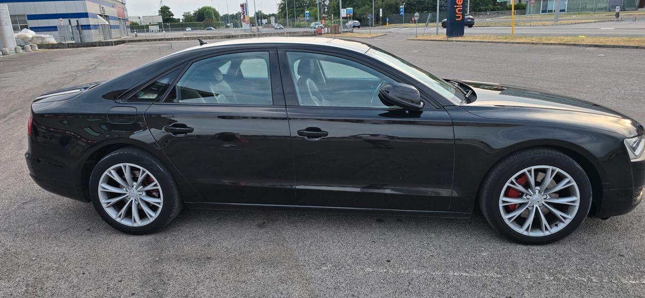 Audi A8 3.0 TDI 250 CV quattro tiptronic