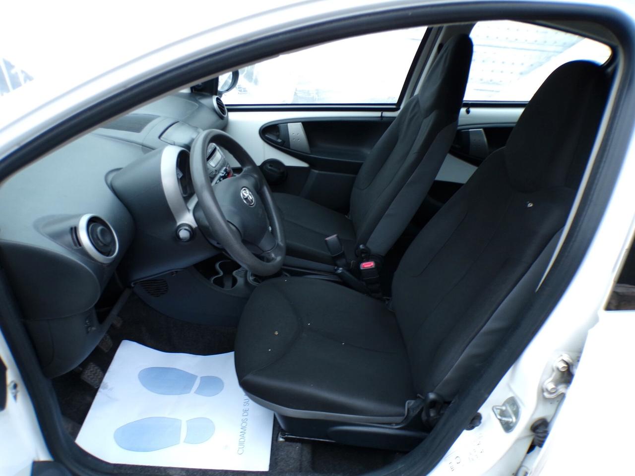 Toyota Aygo 1.0 12V VVT-i 5 porte Cool Soda Connect