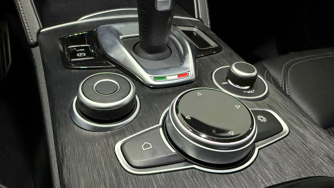 ALFA ROMEO STELVIO 2.2 160 CV RESTYLING