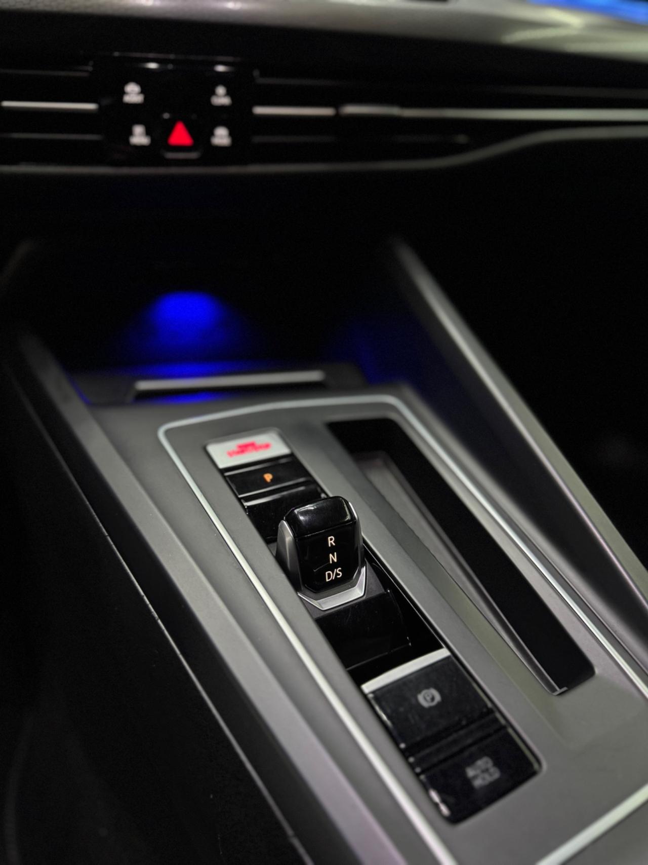 Volkswagen Golf 8 VIII 2.0 GTD 200cv dsg