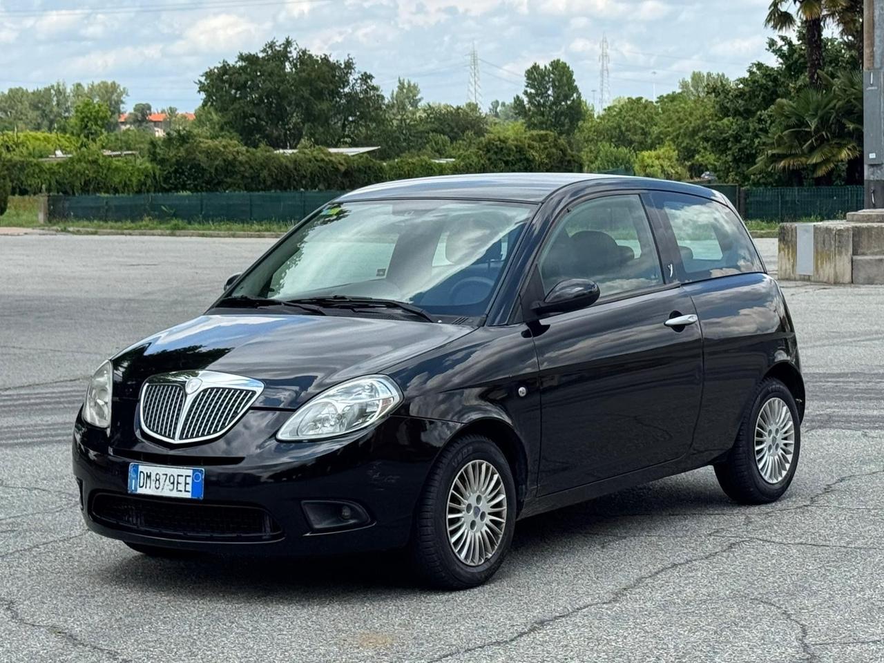 Lancia Ypsilon 1.2 Argento