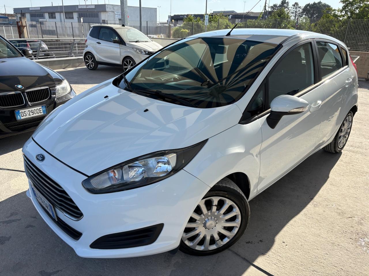 Ford Fiesta 1.5 TDCi 75CV 5 porte Black & White Edition