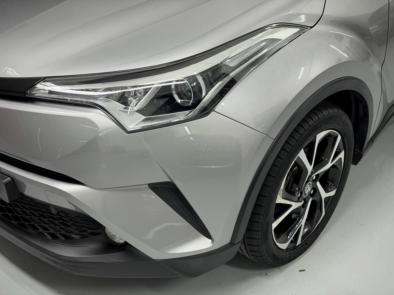 Toyota C-HR 1.8 Hybrid E-CVT Style