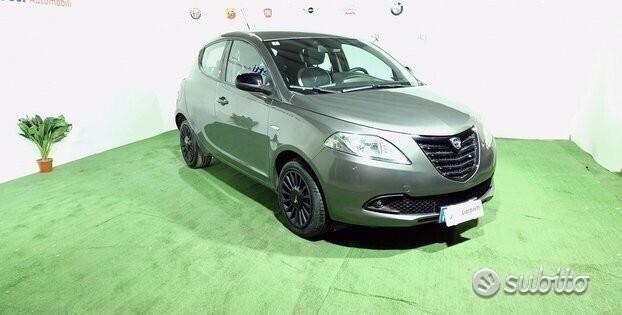 Lancia ypsilon 1.3 mjt 95cv anno 2015