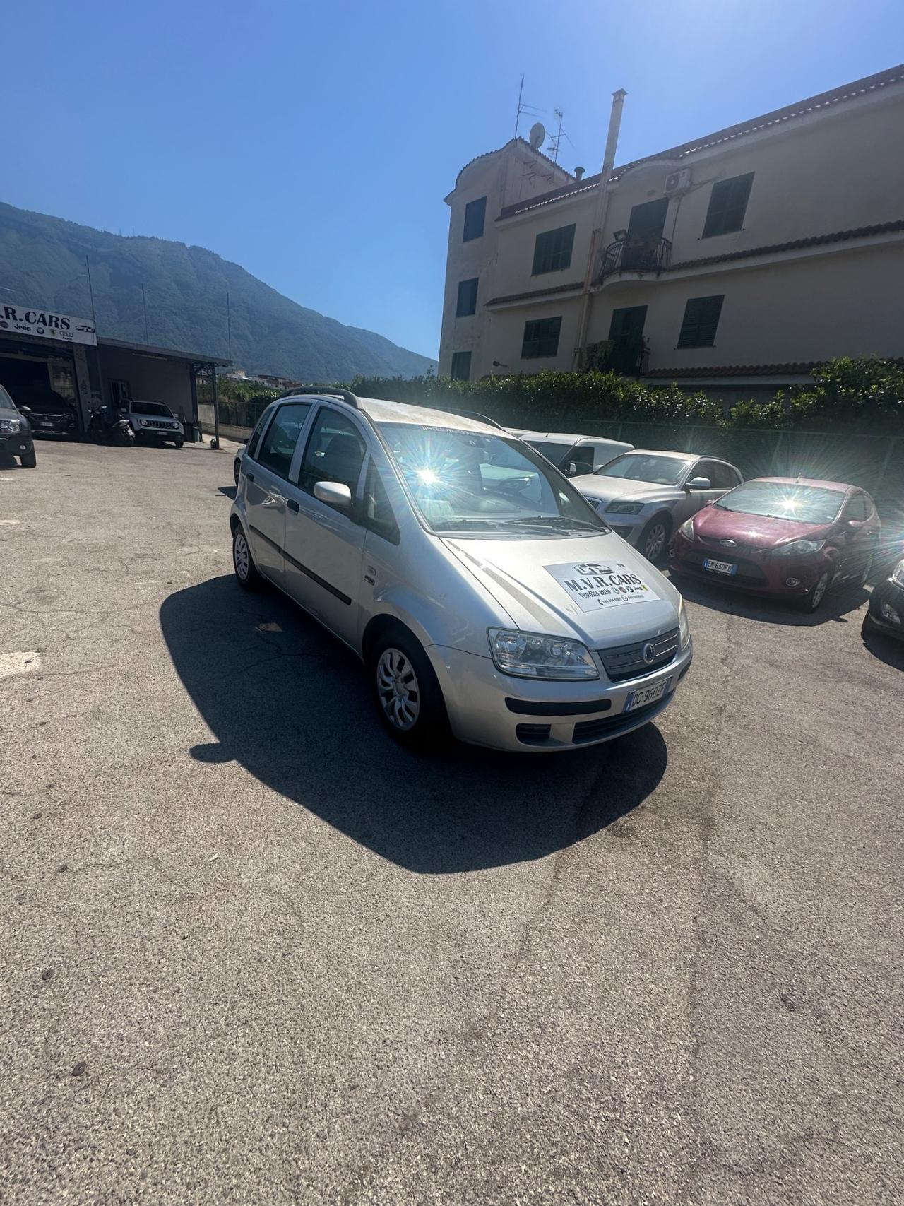 Fiat Idea 1.2 16V BlackLabel