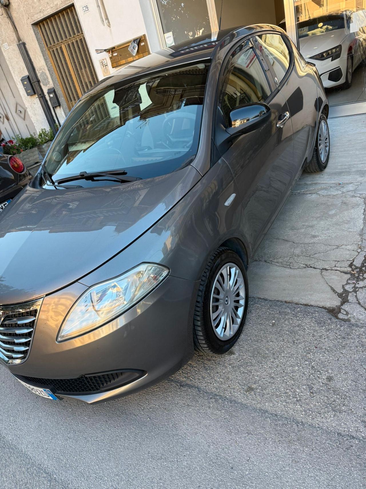 Lancia Ypsilon 2012 1.2 69 CV 5 porte GPL Ecochic Silver