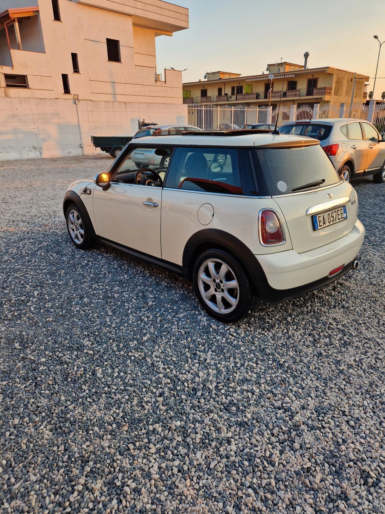 Mini Mini 1.6 16V Cooper D 50 Mayfair