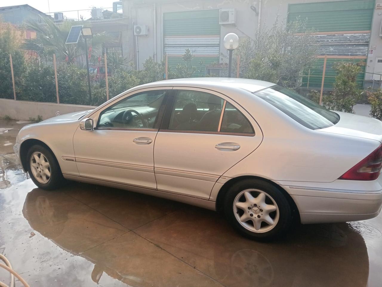 Mercedes-benz C 220 SOLI 1000 EURO