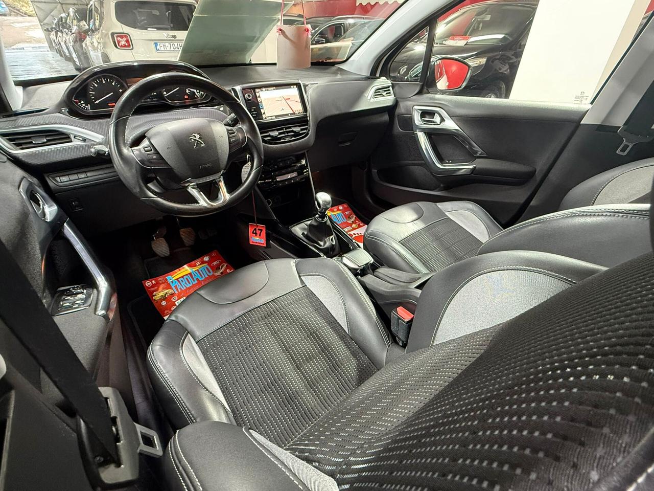 Peugeot 2008 1.6 e-HDi 92cv Urban Cross - 2014