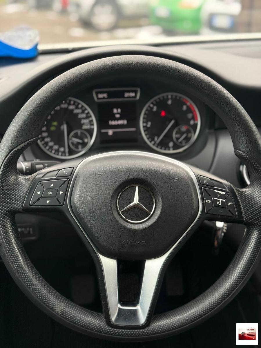 MERCEDES - Classe A - 160 CDI Premium