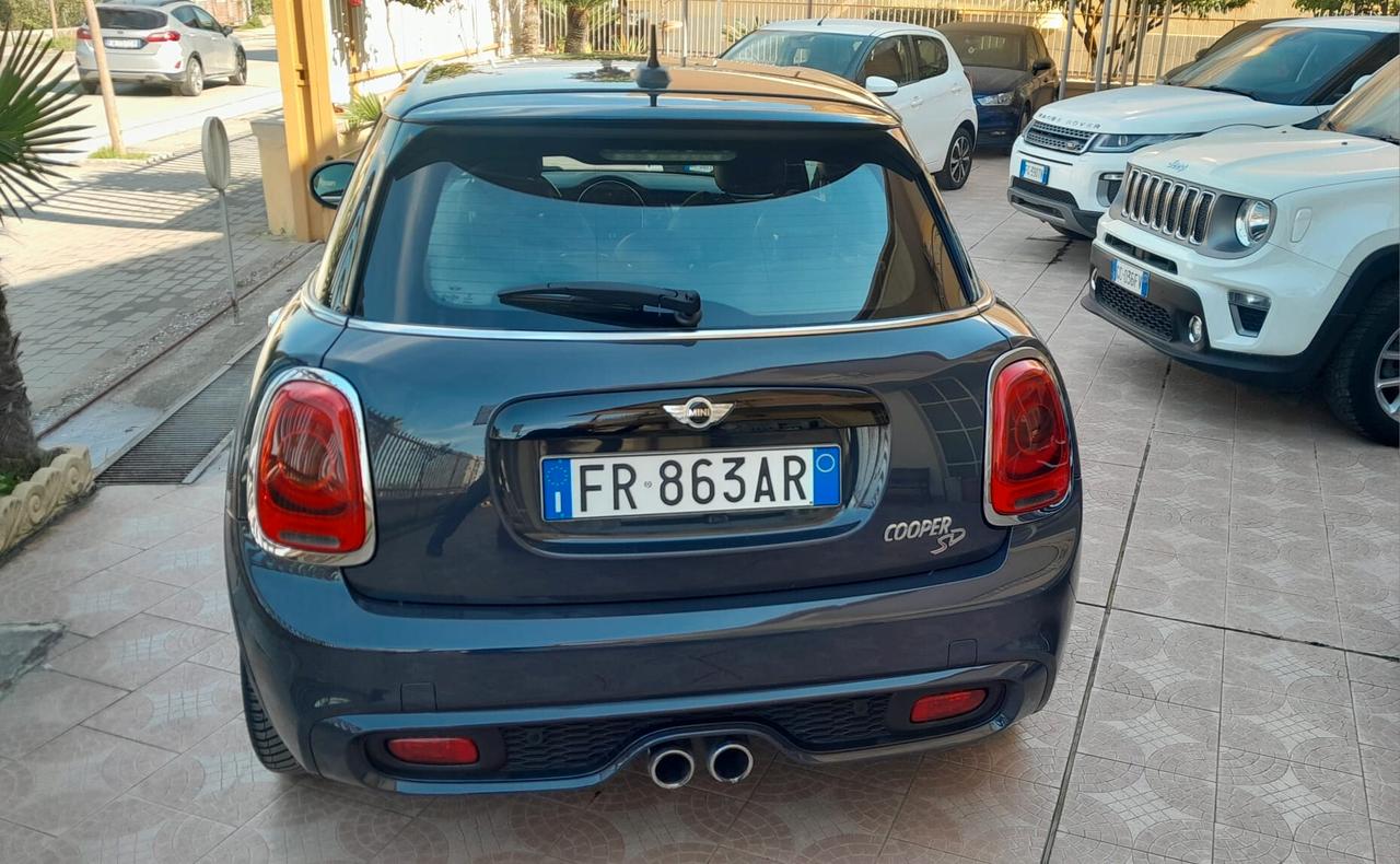 Mini 2.0 Cooper SD aut. Hype 5 porte