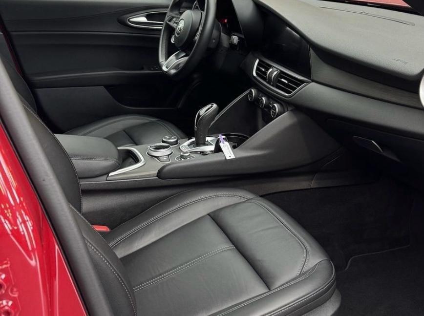 Alfa Romeo Giulia 2.0 Turbo 280 CV AWD Q4 Ti