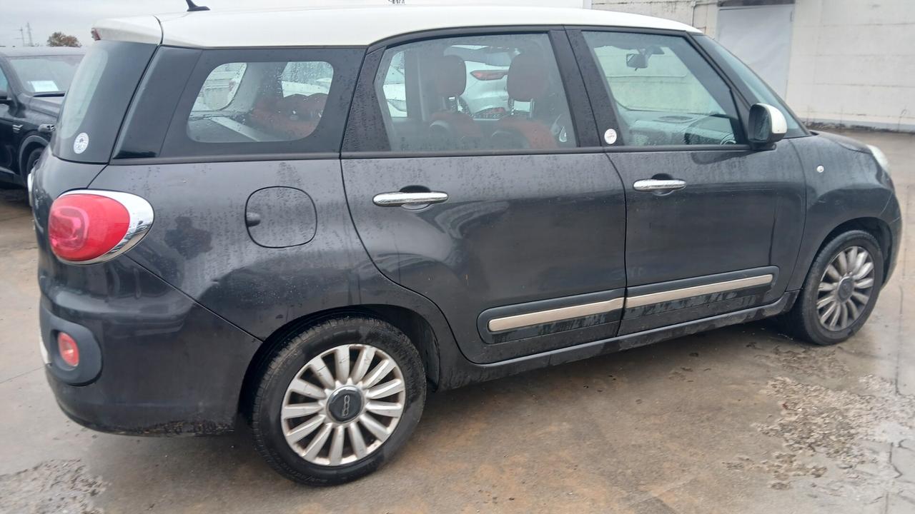 Fiat 500L Living 1.6 Multijet 7 POSTI