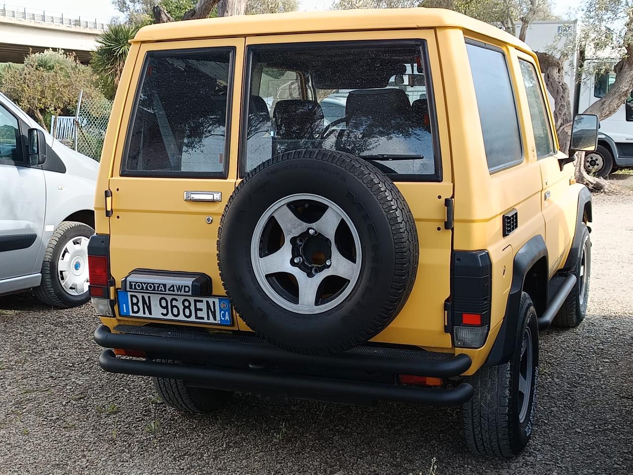 Toyota Land Cruiser 1989 4x4 - 2.4 td Lb automobili