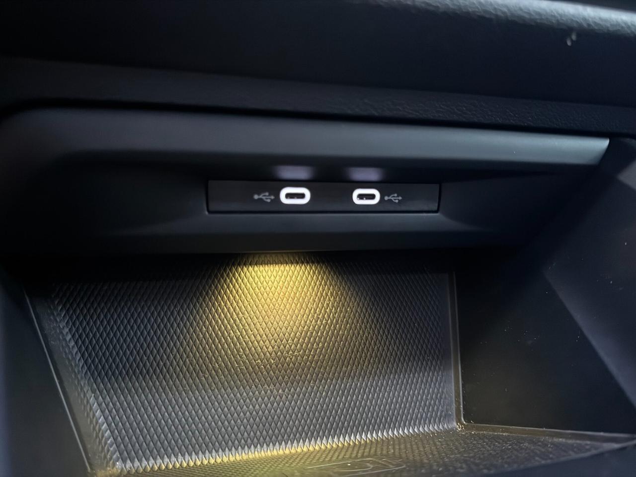 Volkswagen Golf 1.4 TSI eHYBRID 204 CV DSG Style