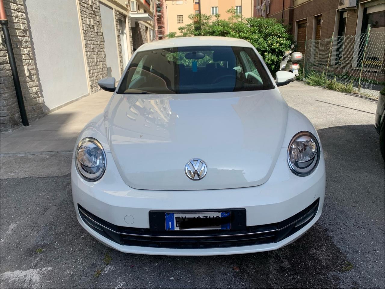 Volkswagen Maggiolino 1.2 TSI Design B 03/2015 km 38000