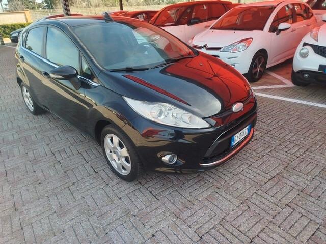 Ford Fiesta 1.4 BENZ/ GPL DI SERIE