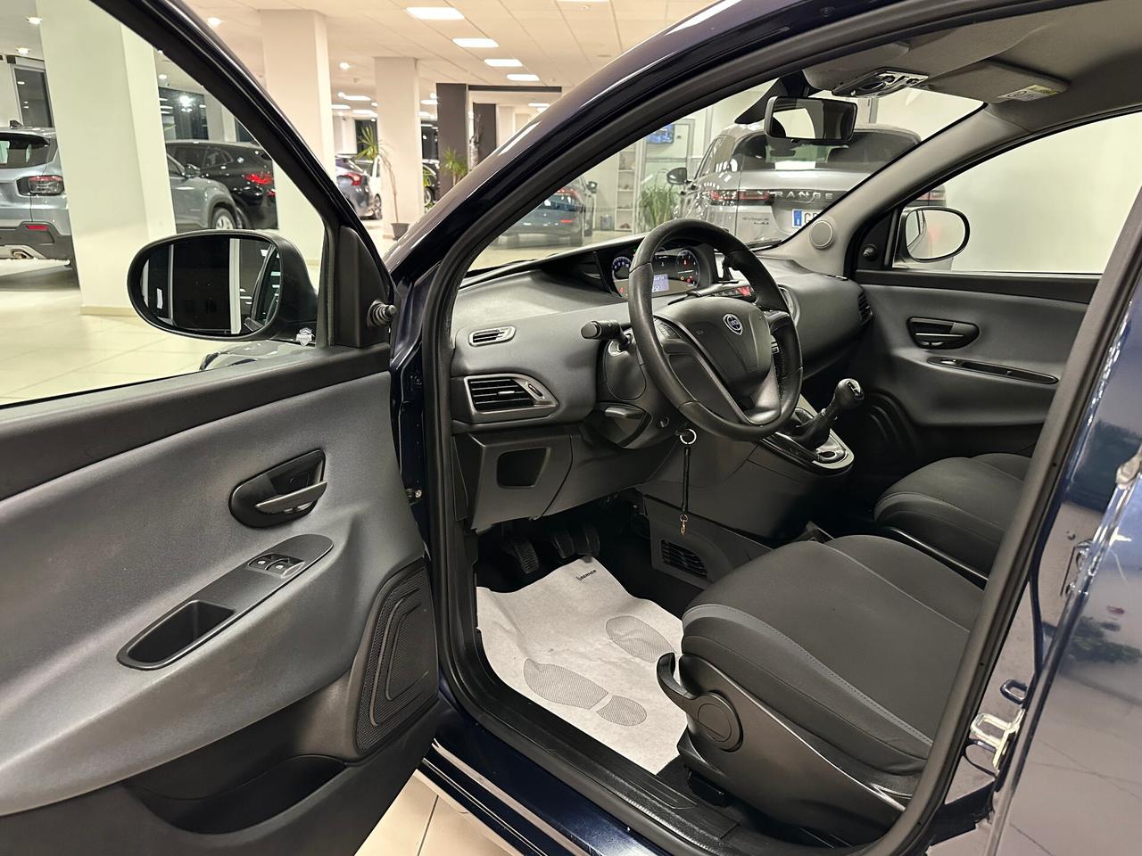 Lancia Ypsilon 1.3 MJT 16V 95 CV 5 porte S&S Gold - 2016