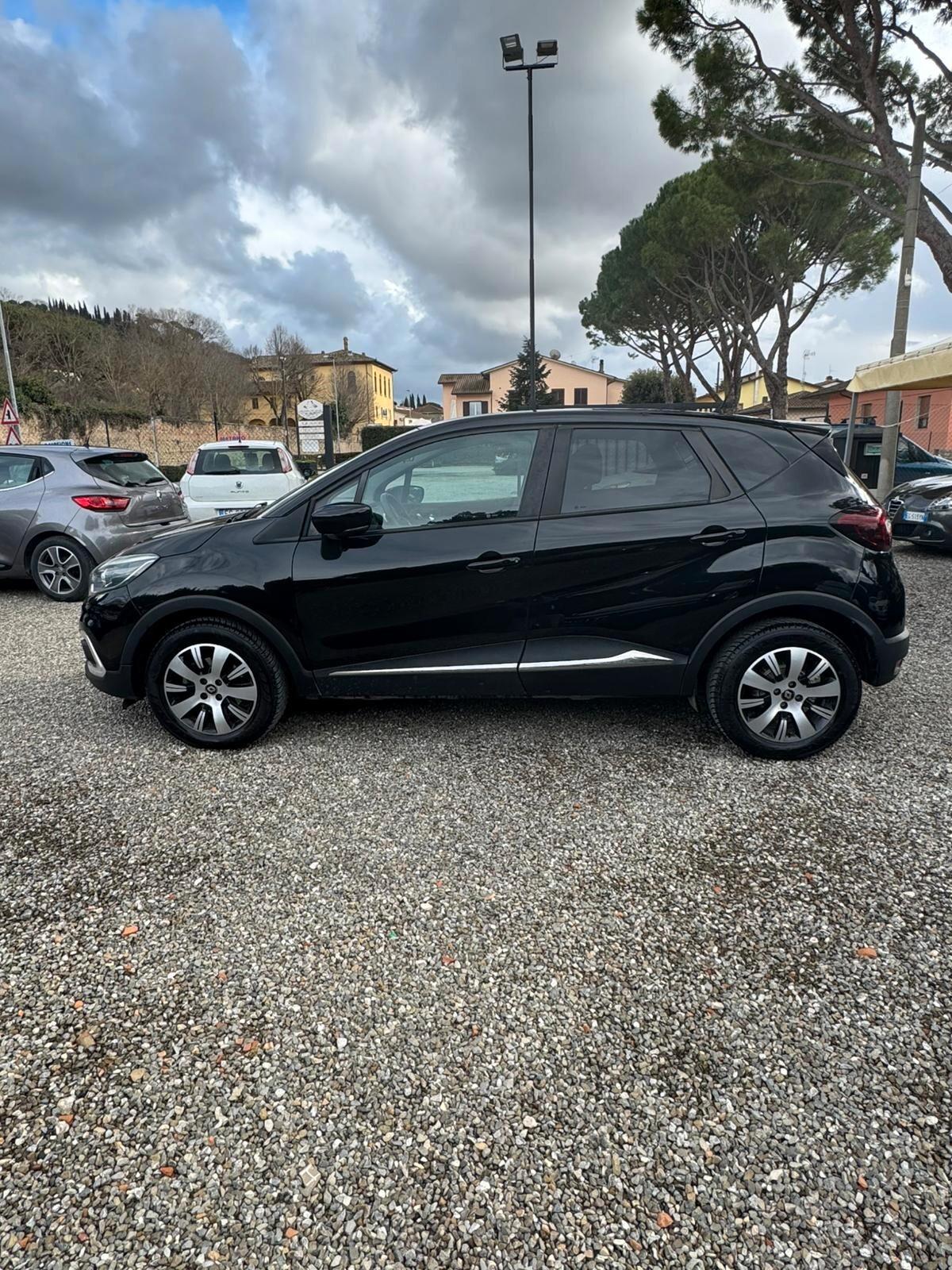 Renault Captur dCi 8V 110 CV Start&Stop GANCIO DI TRAINO !!