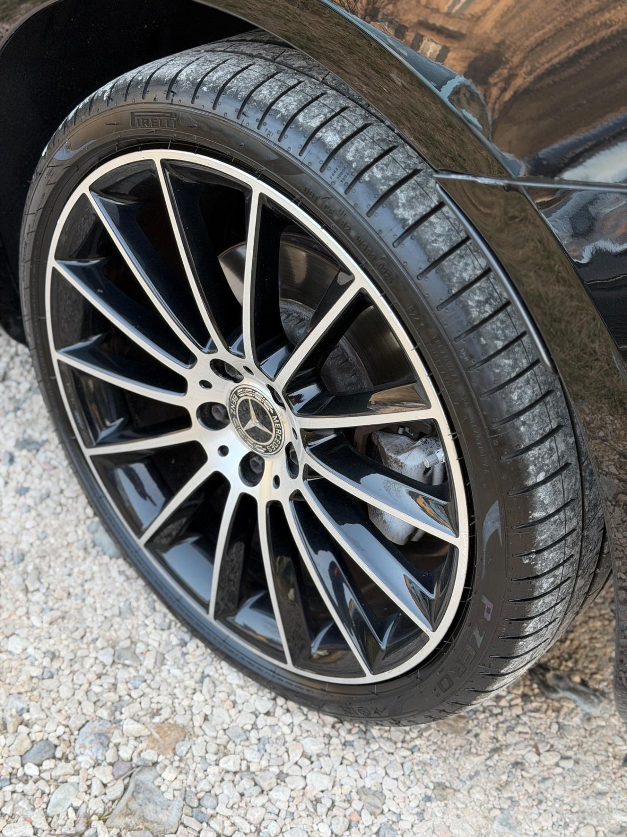 Mercedes-benz E400d 4MATIC PREMIUM PLUS FULLOPT KMCERT