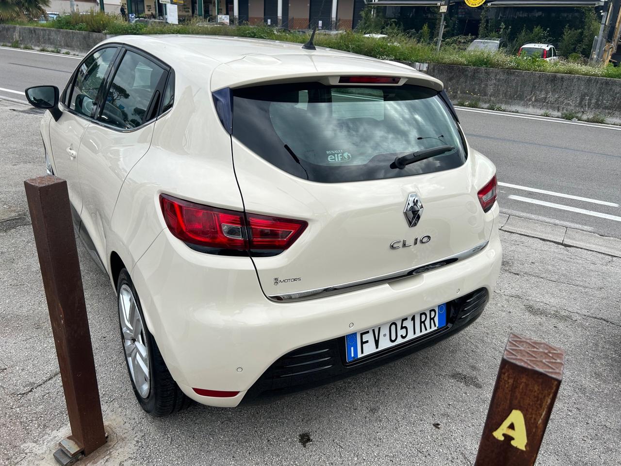 Renault Clio dCi 8V 75 CV 5 porte Duel