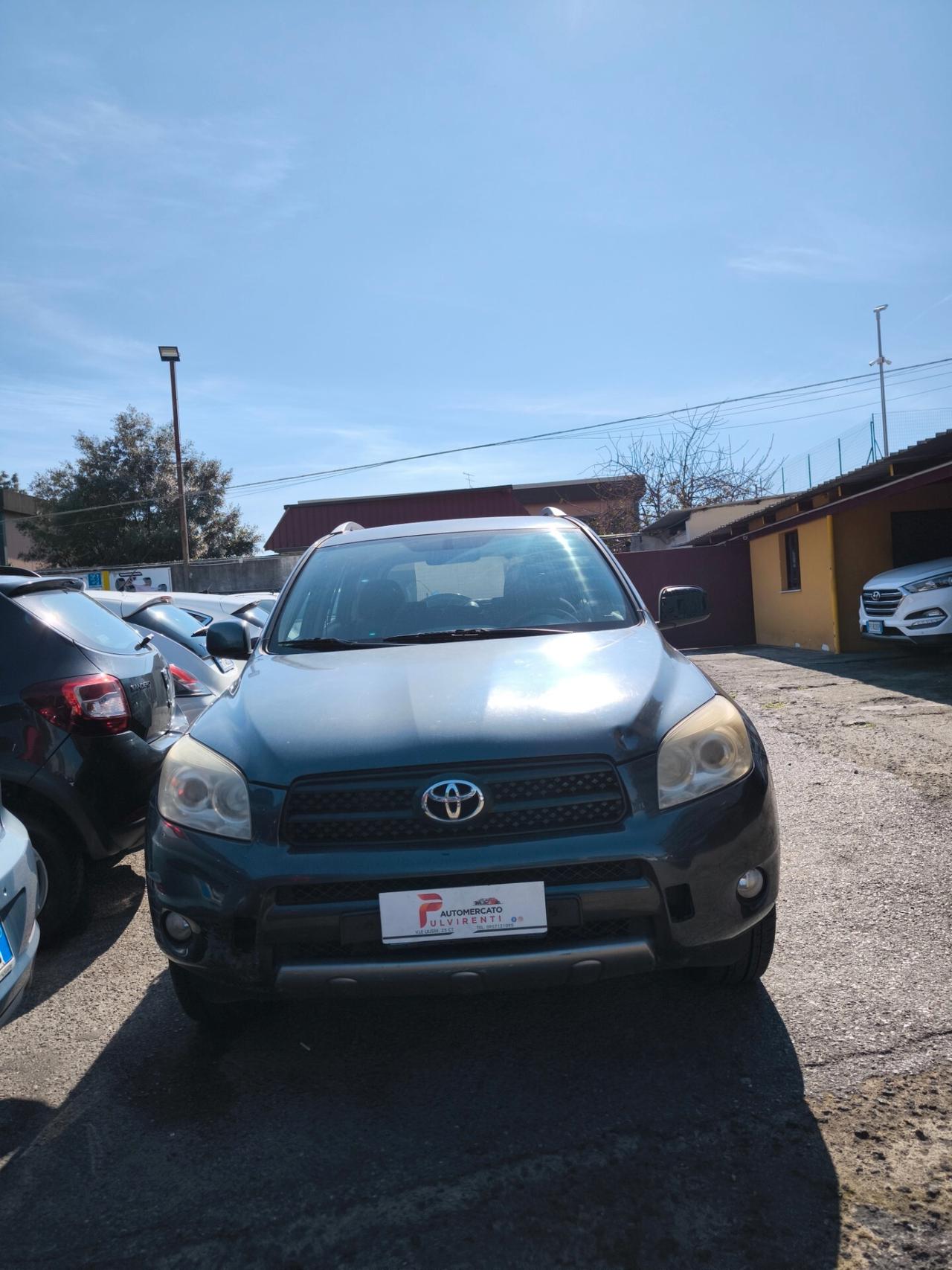 Toyota RAV 4 RAV4 2.2 D-4D 136 CV Luxury