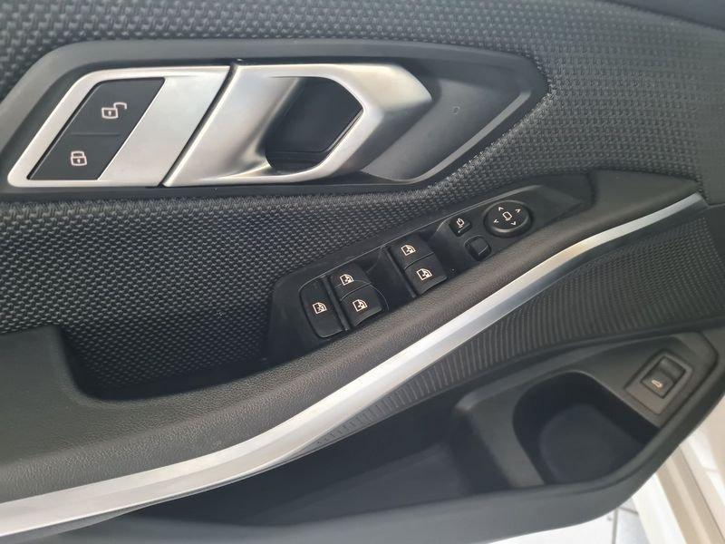 BMW Serie 3 320d xDrive Business Advant. aut